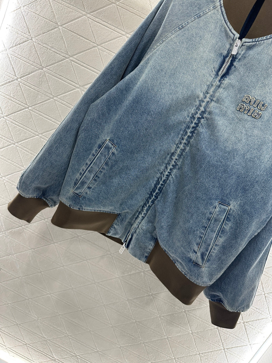 Color blocked threaded zipper denim cotton jacket