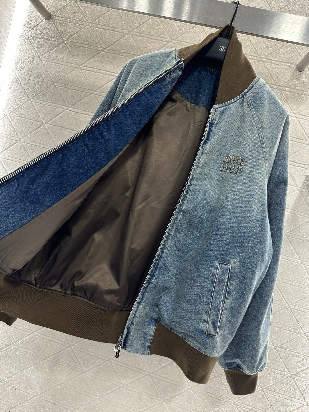 Color blocked threaded zipper denim cotton jacket