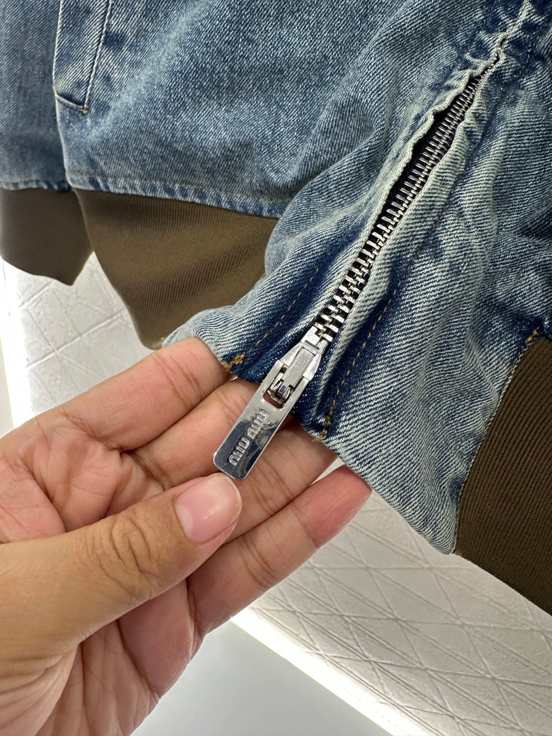 Color blocked threaded zipper denim cotton jacket