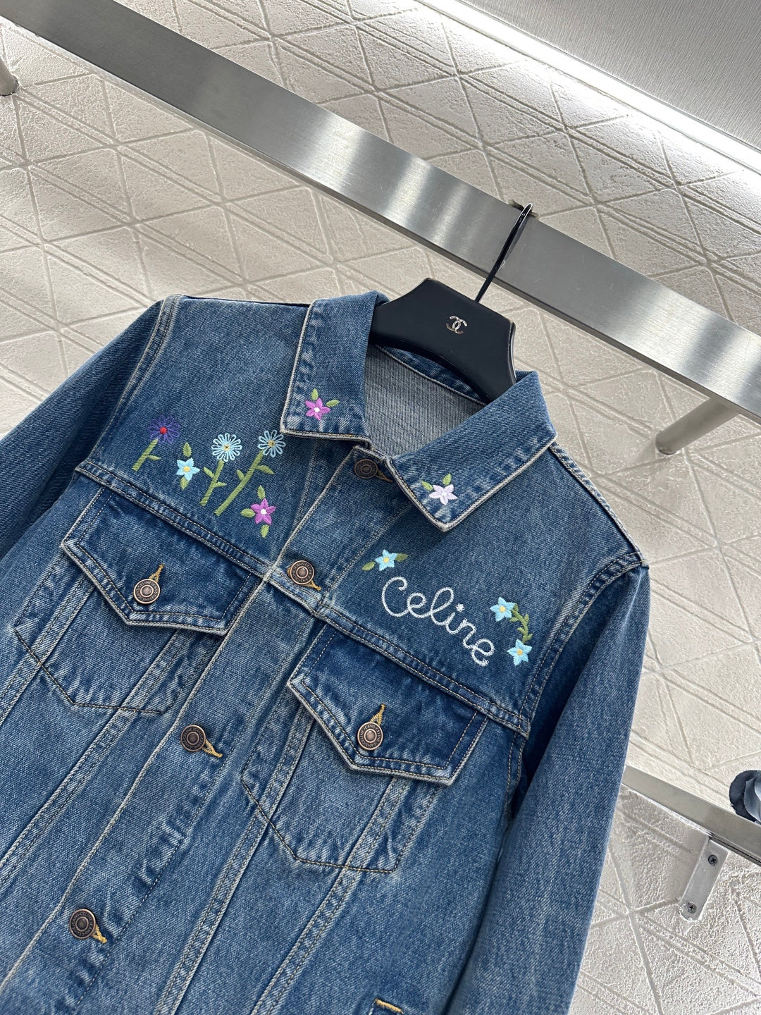 Embroidered flower denim jacket