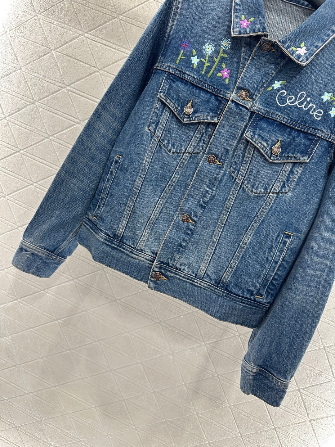 Embroidered flower denim jacket