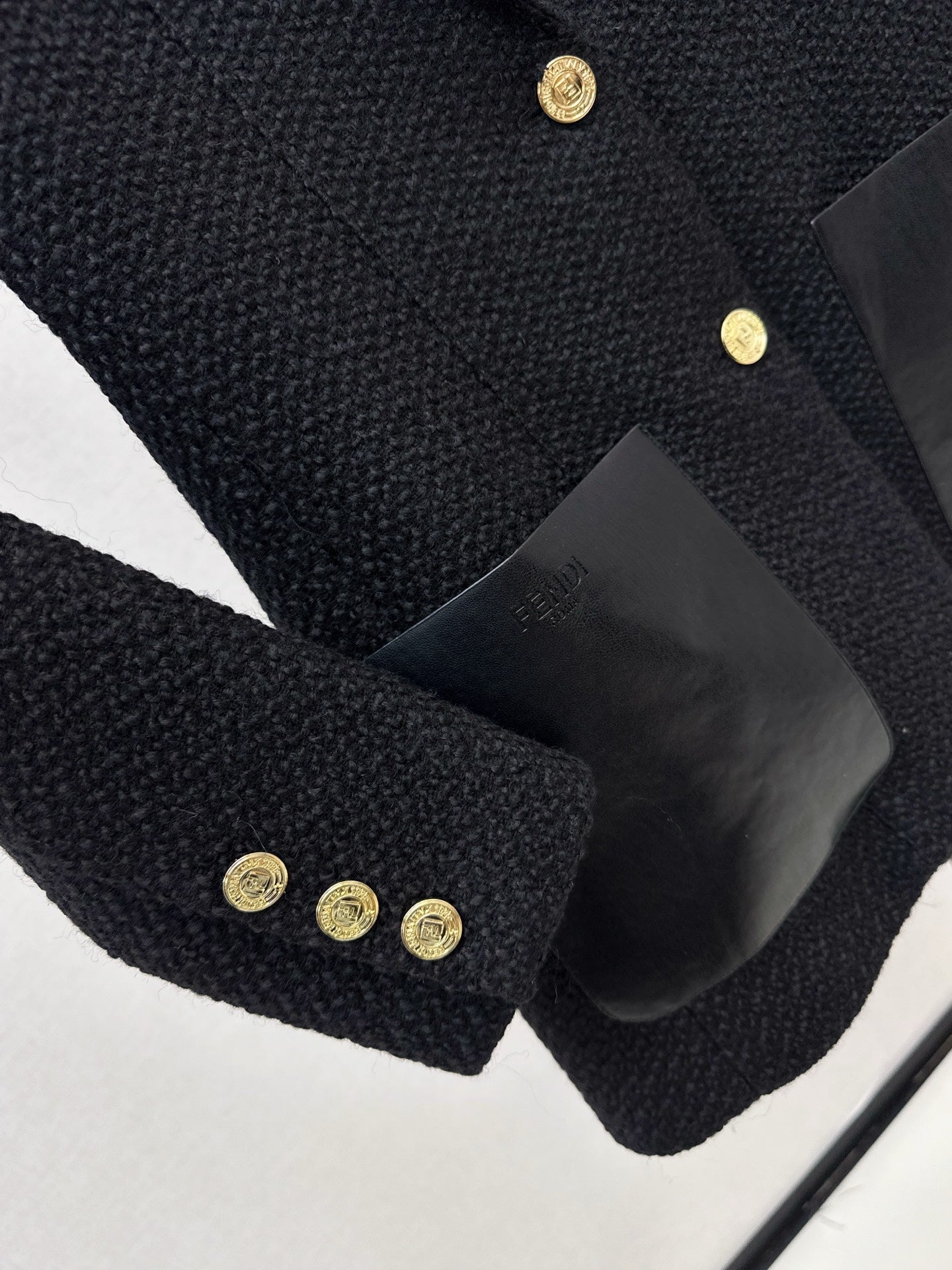 Collar and patchwork pocket suit jacket