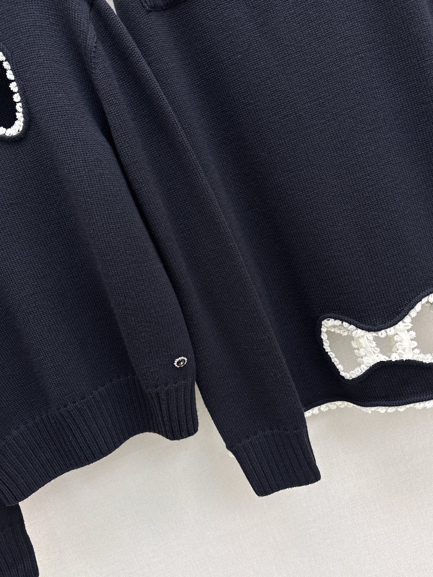 Hollow bow decoration wool set