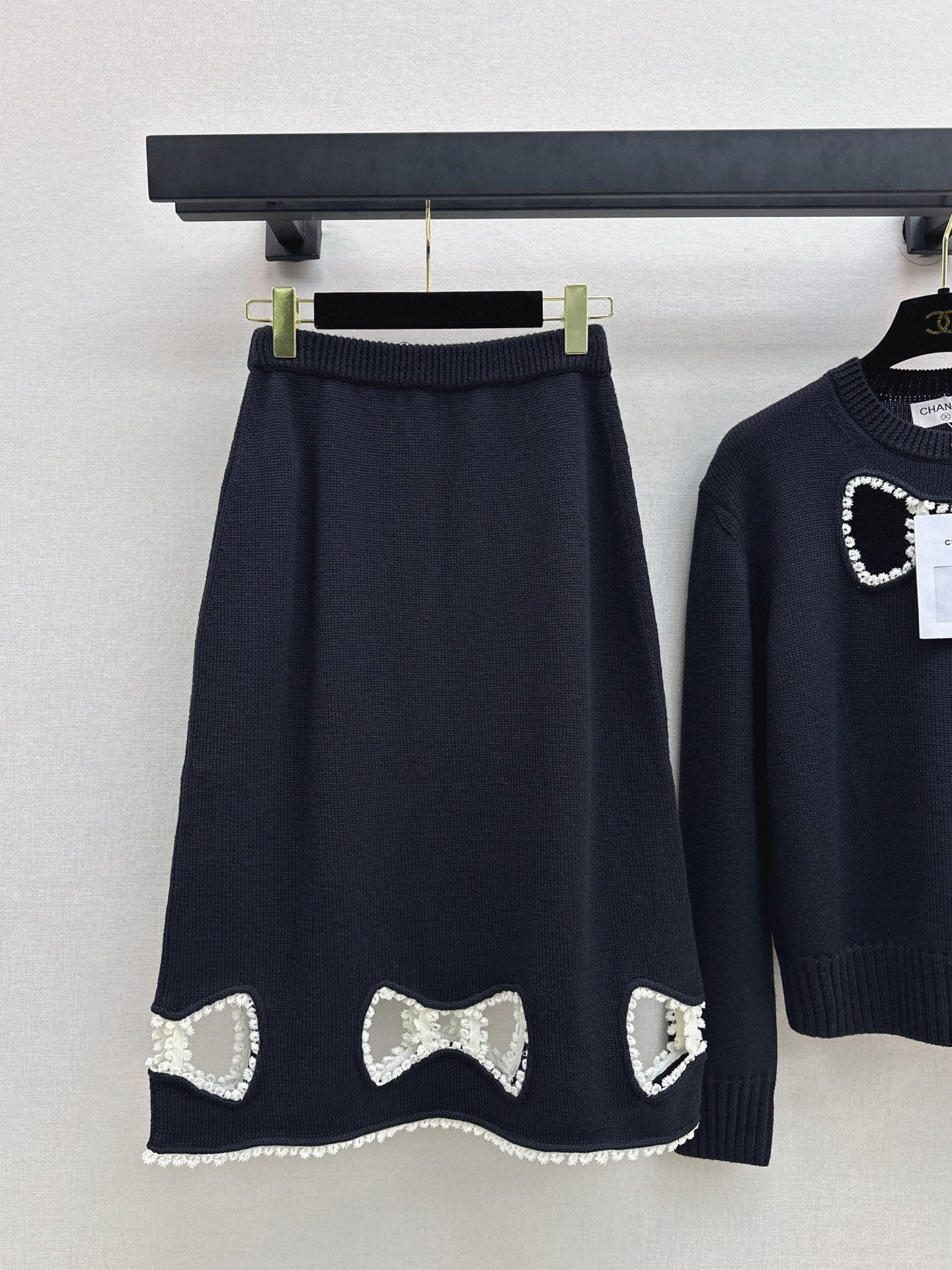 Hollow bow decoration wool set