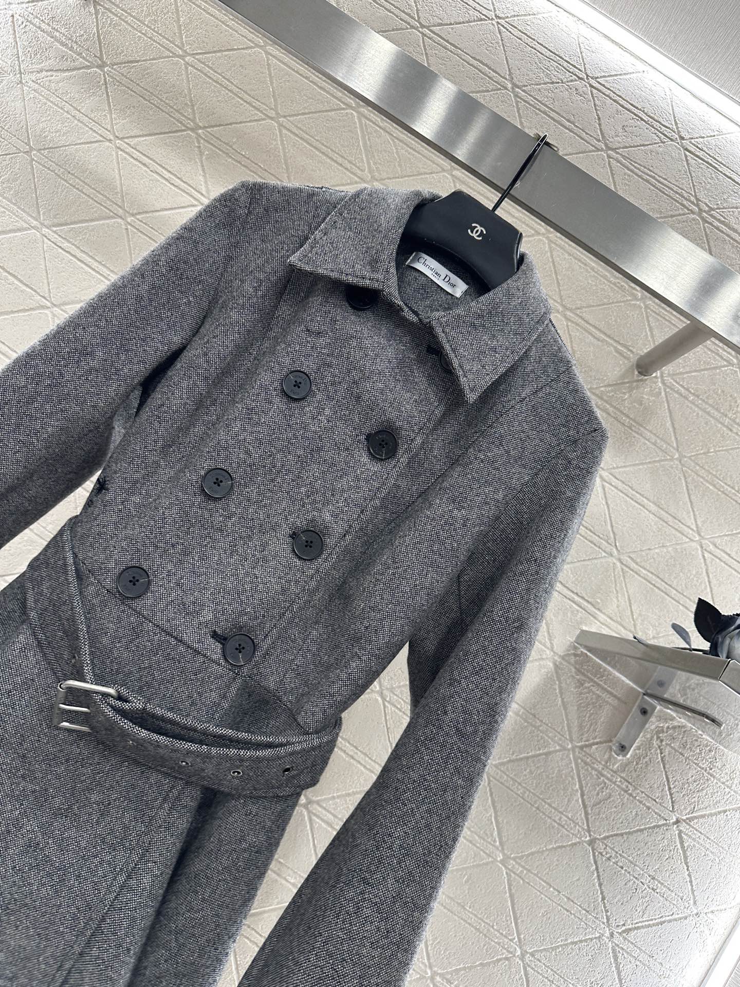 Flip collar double breasted woolen coat
