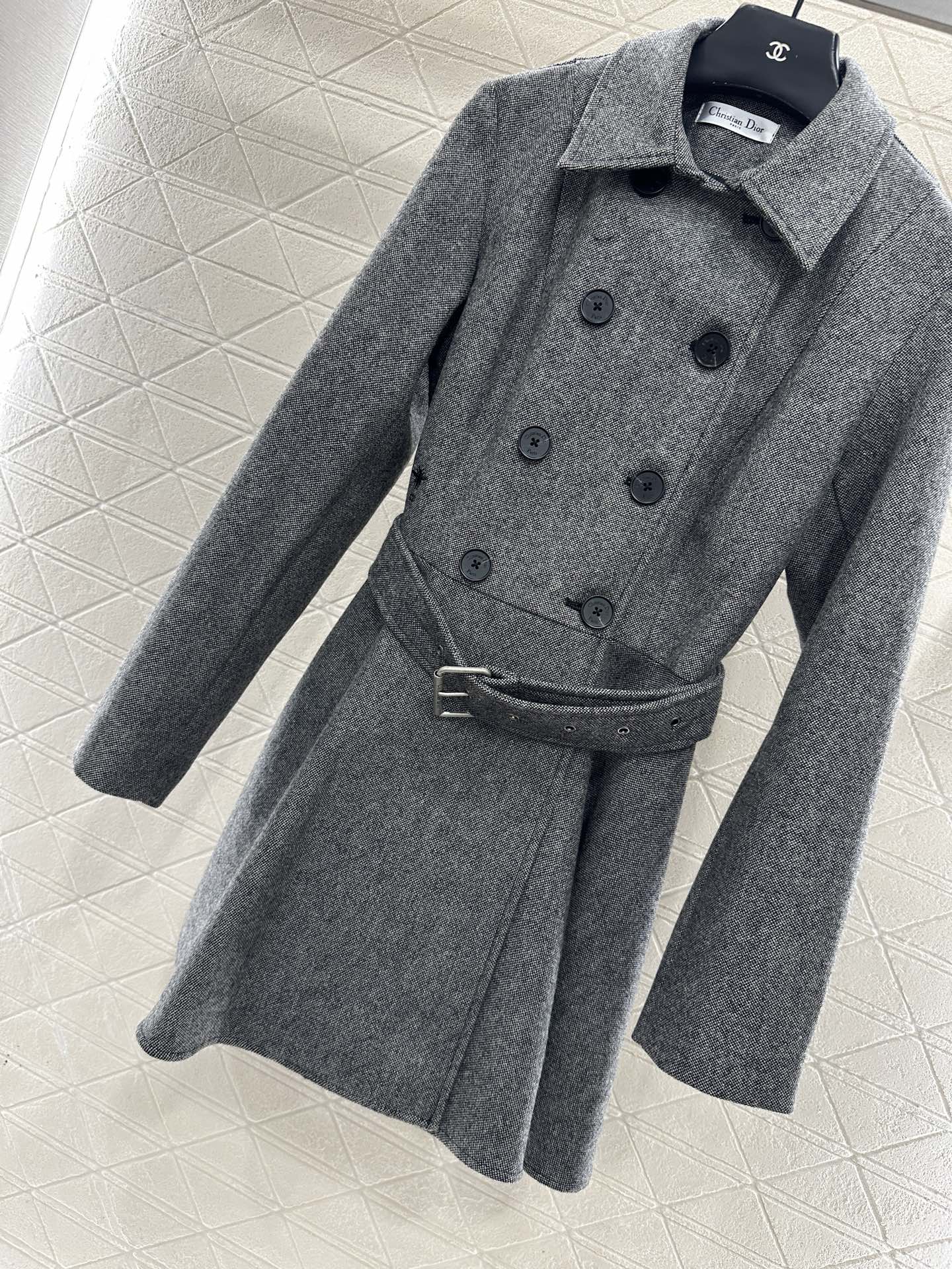 Flip collar double breasted woolen coat