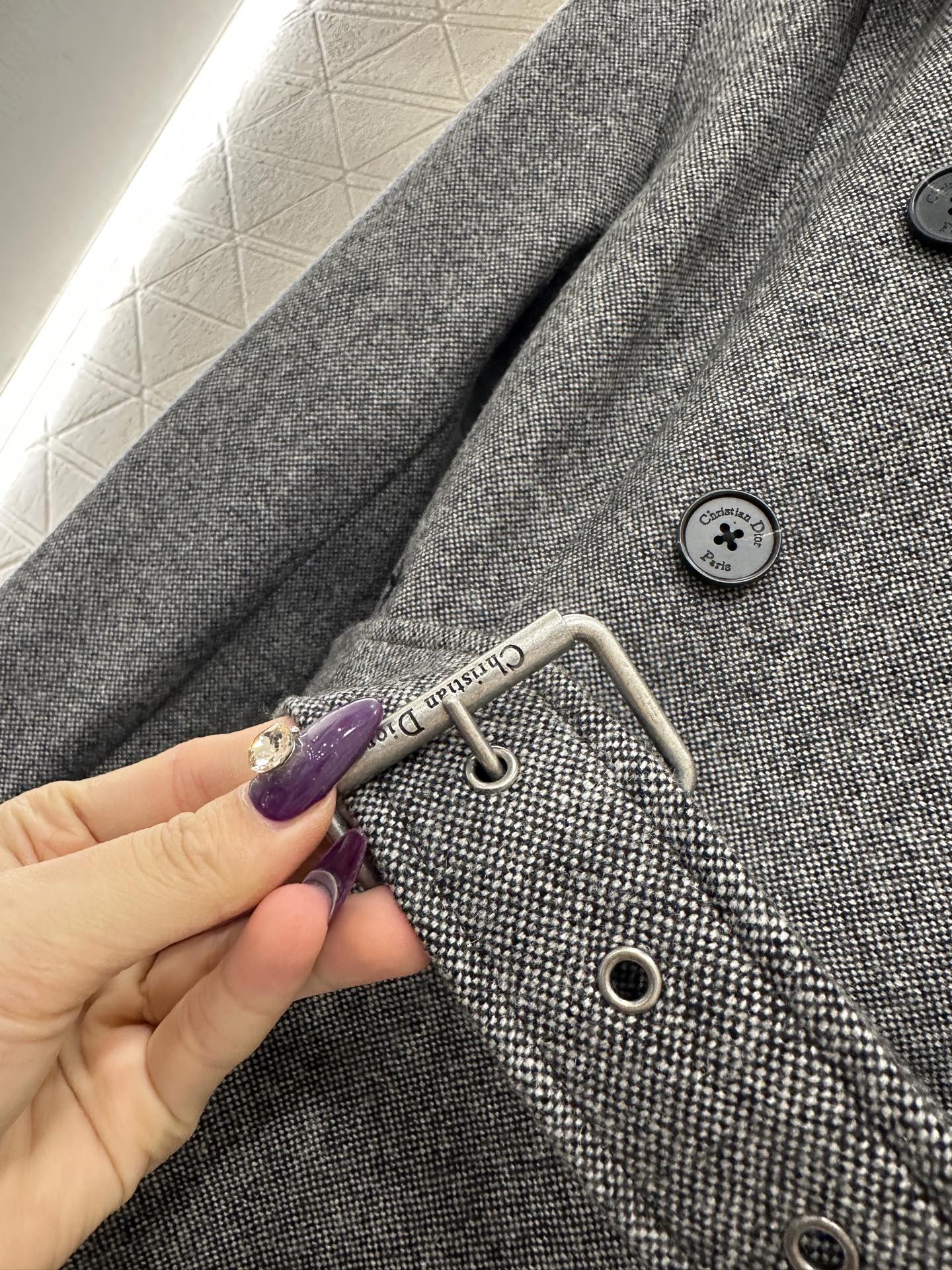 Flip collar double breasted woolen coat