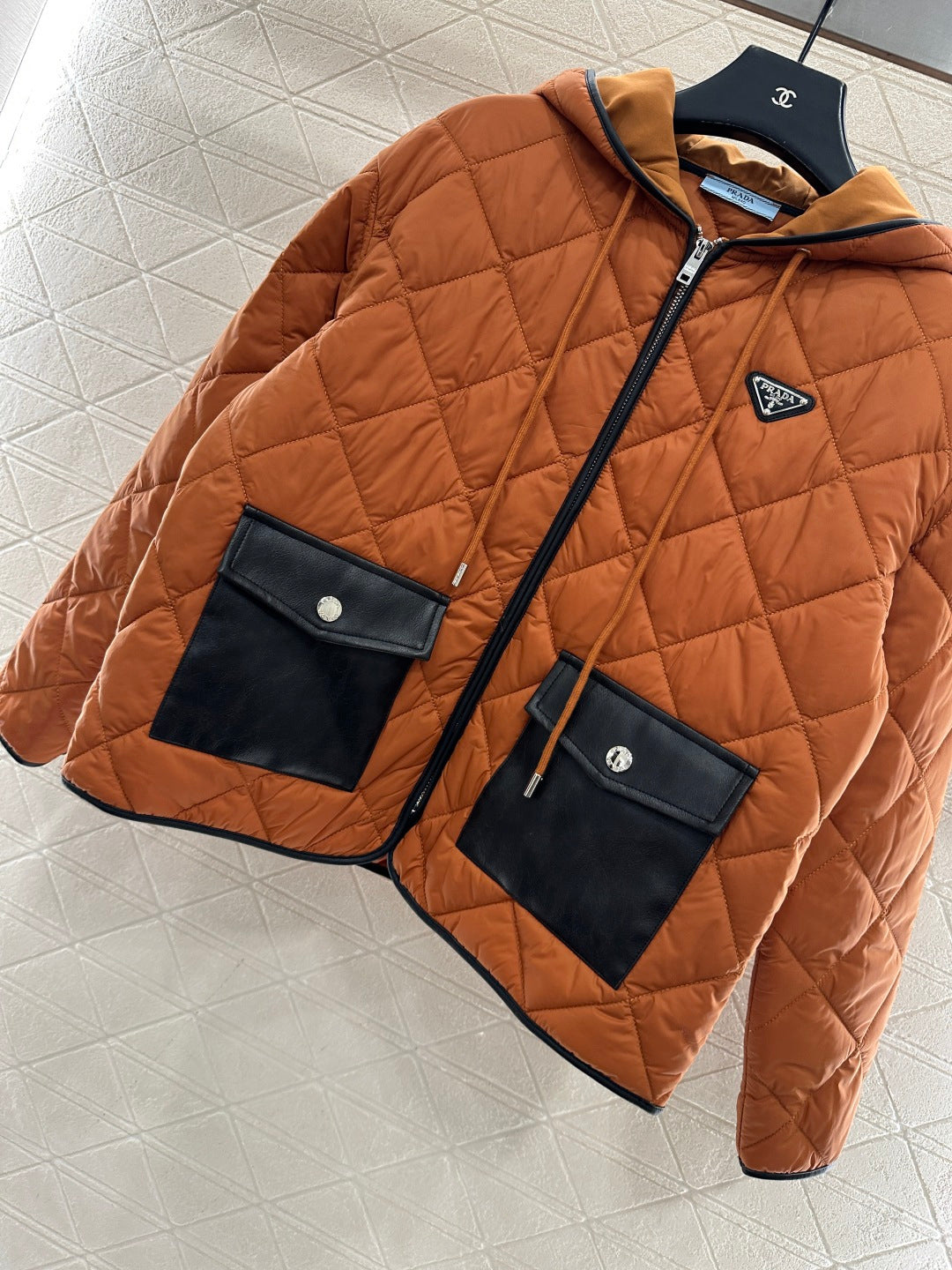 Collar pocket hooded cotton jacket