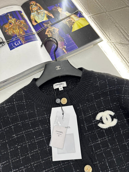 Silver plaid knitted cardigan