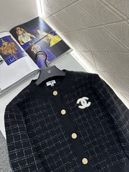 Silver plaid knitted cardigan