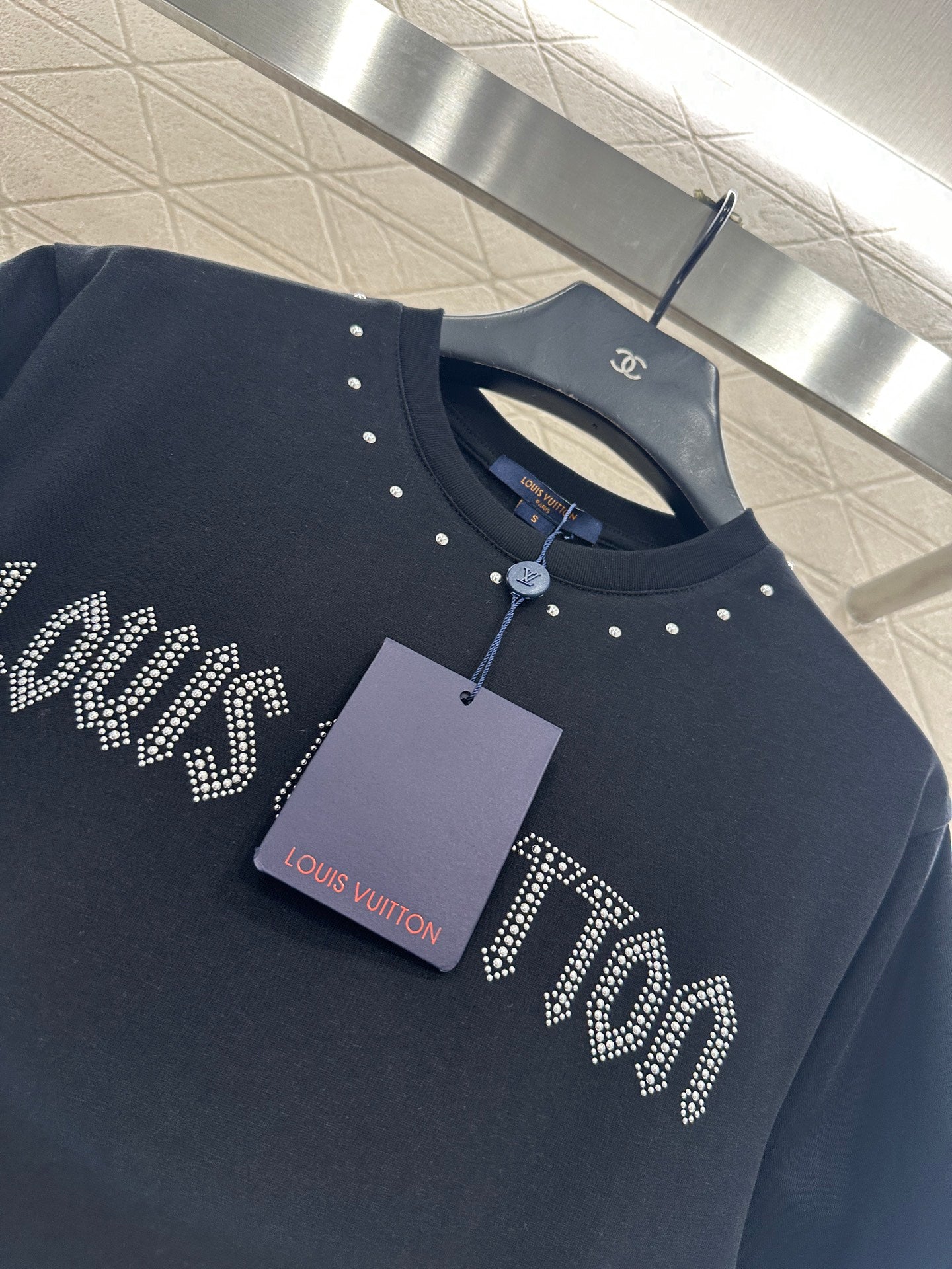 Ironing rivet short sleeves 𝑇𝑒𝑒