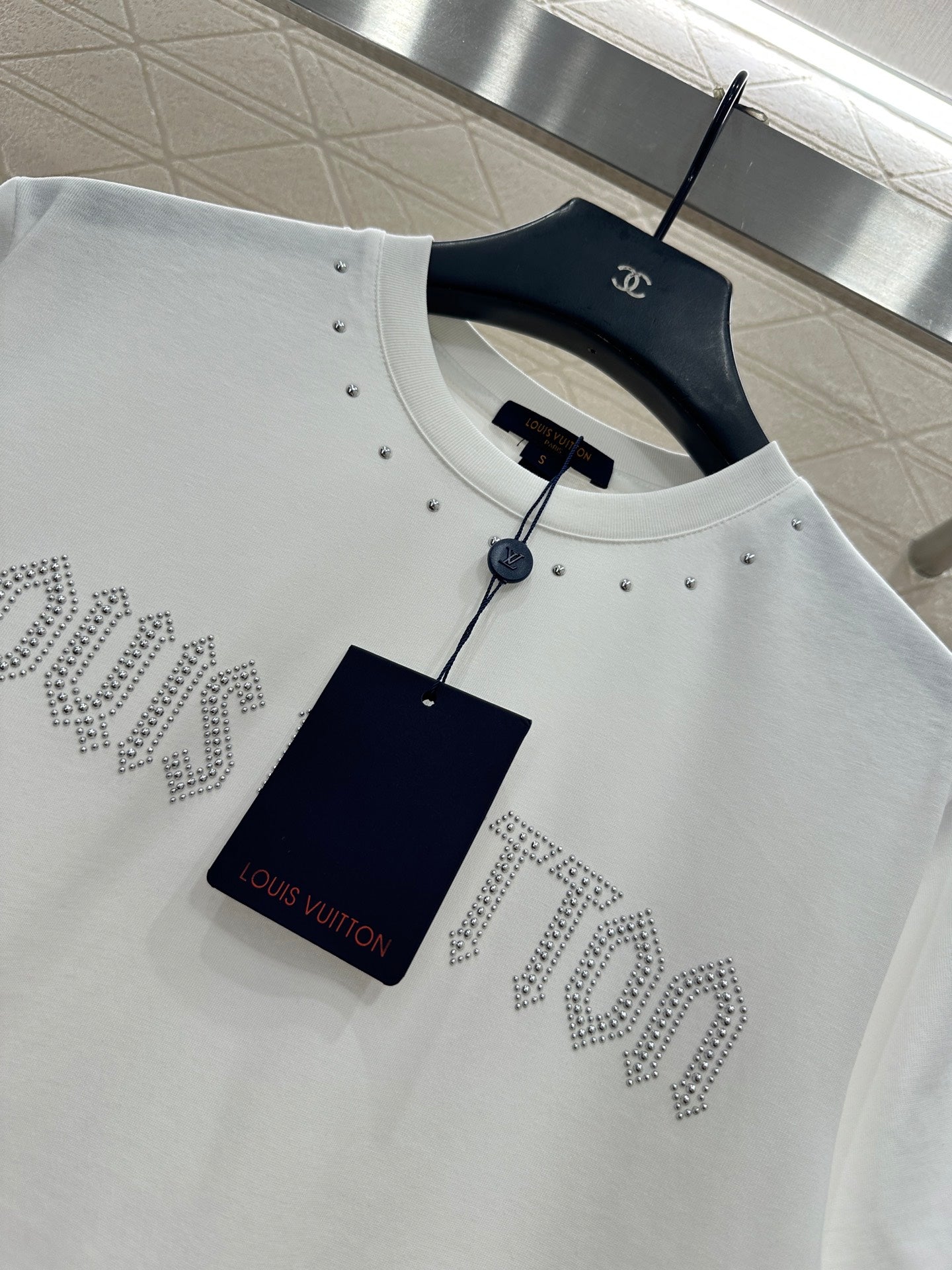 Ironing rivet short sleeves 𝑇𝑒𝑒