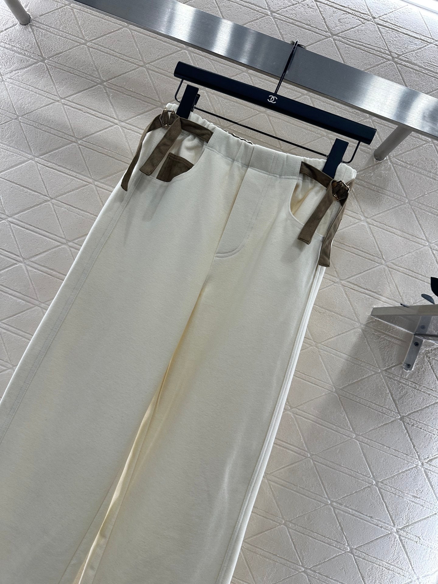 Side waistband straight leg pants