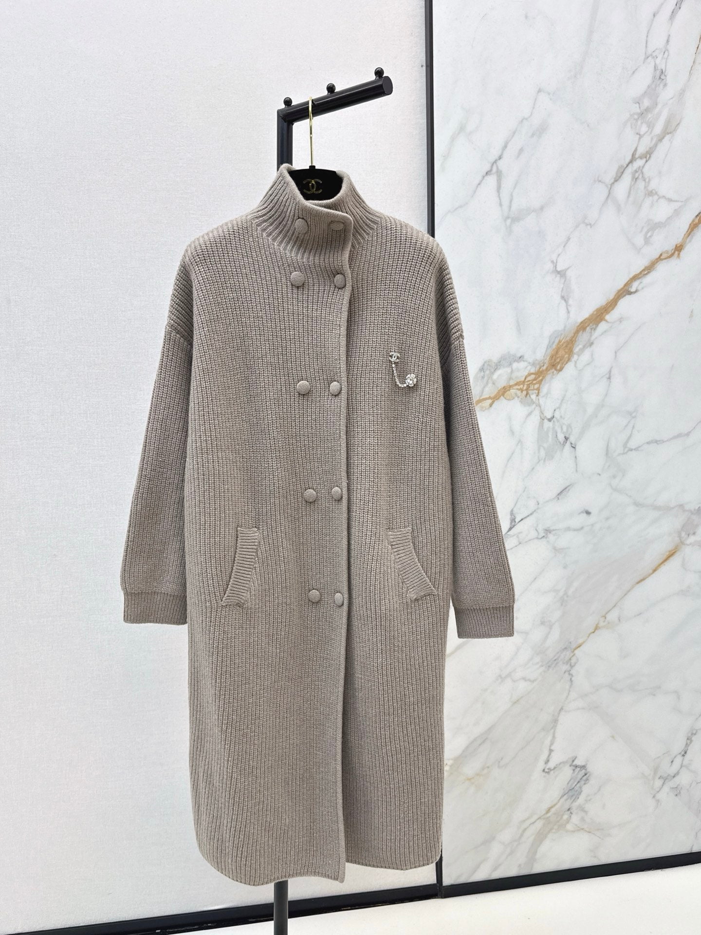 Lazy long knitted coat