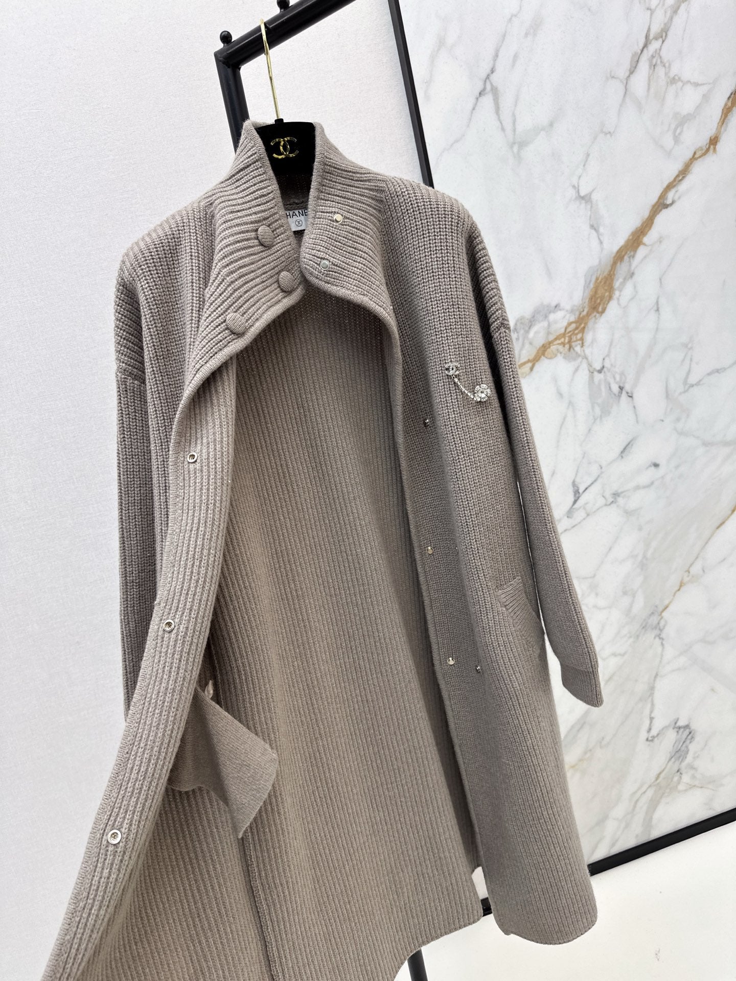 Lazy long knitted coat