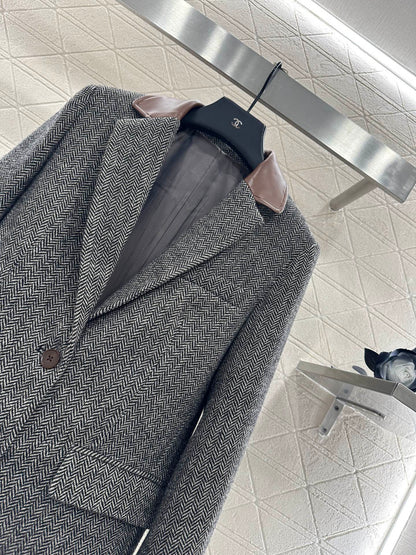 Collar cut leather silhouette suit jacket