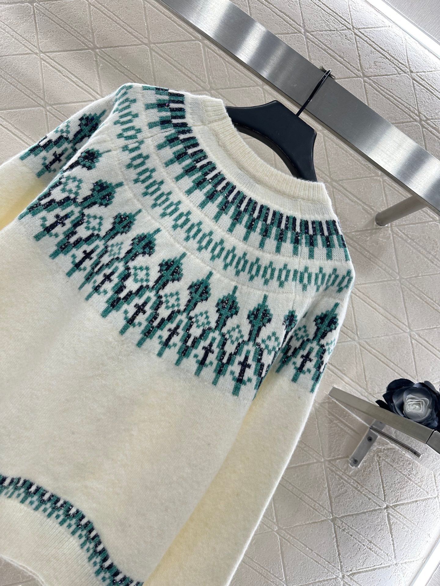 Heavy Industry Hook Flower Bead Sweater