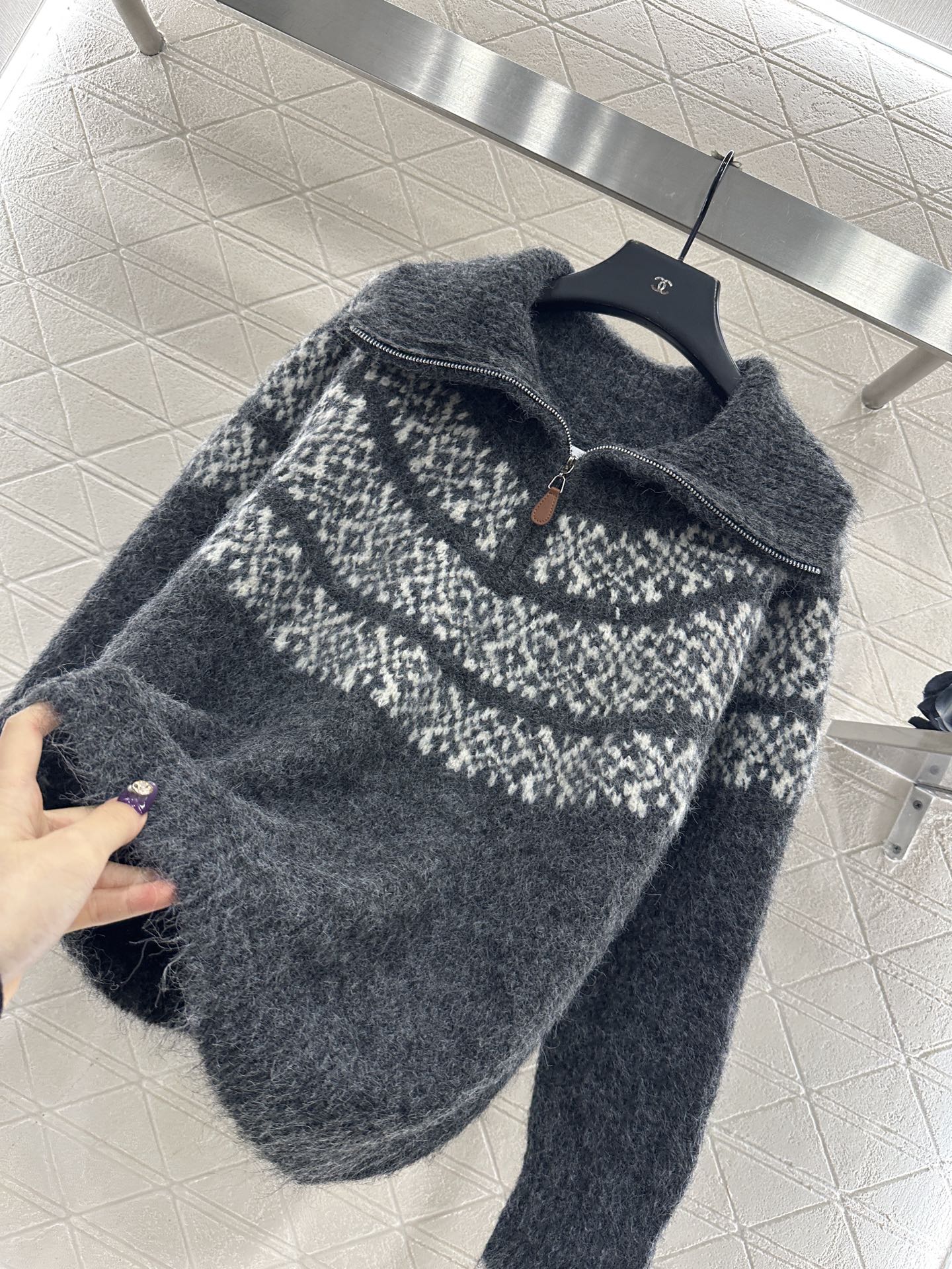 Half open collar pullover sweater