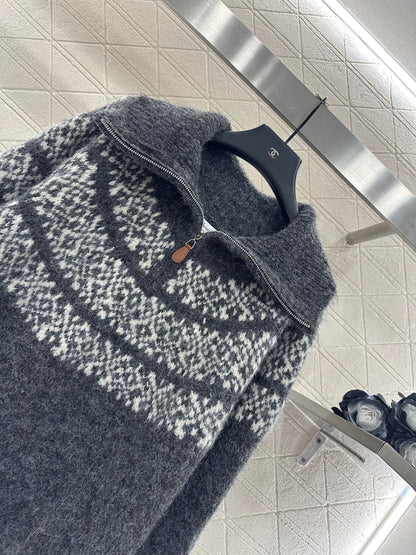 Half open collar pullover sweater