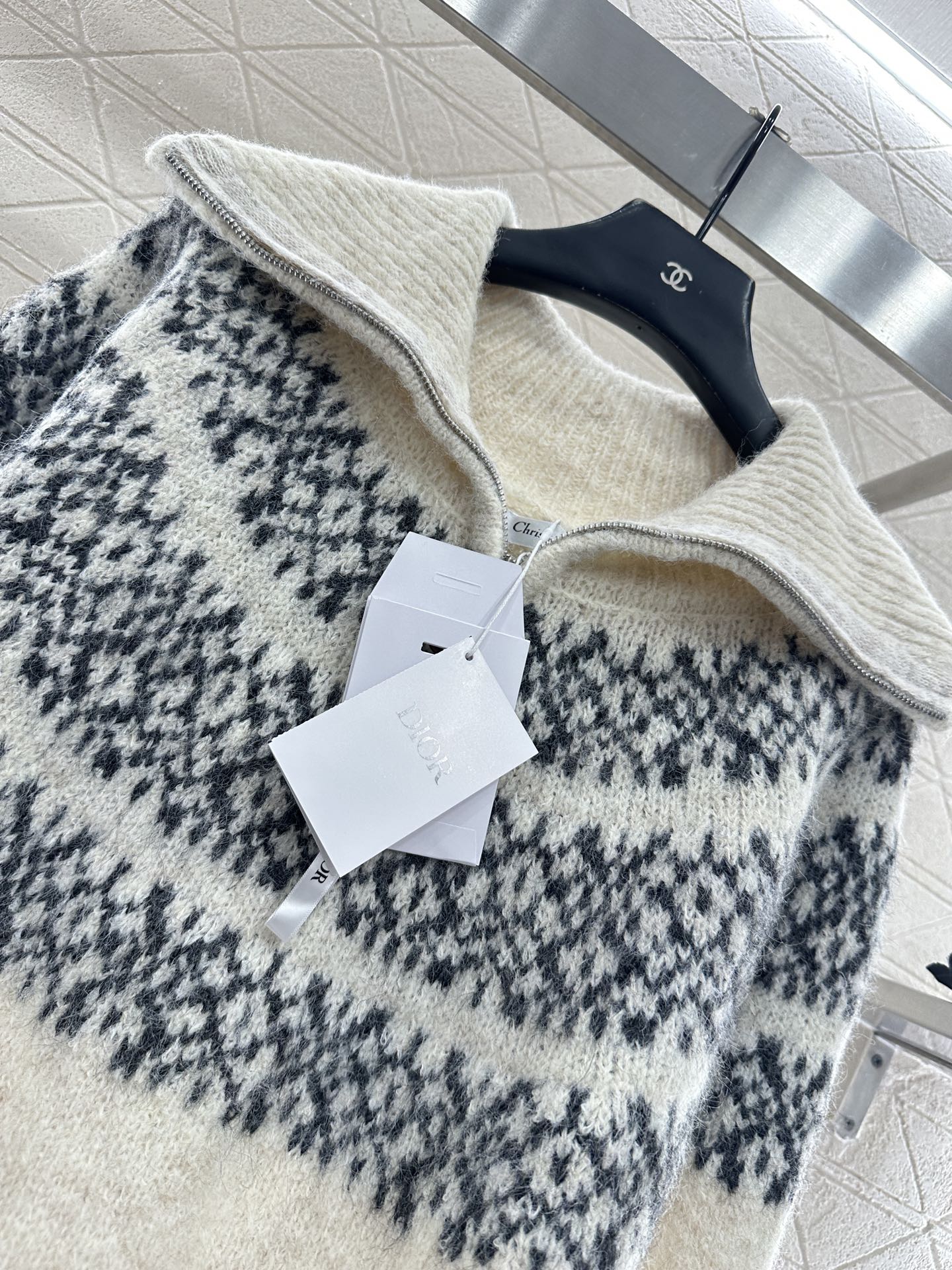 Half open collar pullover sweater