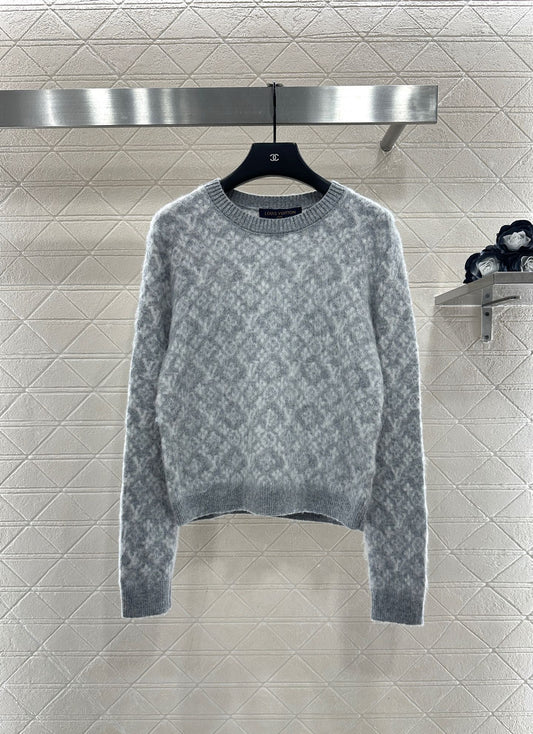 Jacquard round neck pullover sweater