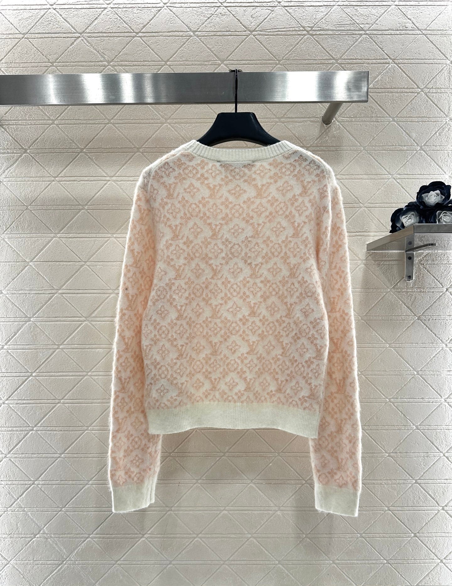 Jacquard round neck pullover sweater