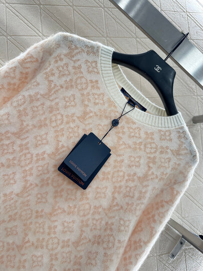 Jacquard round neck pullover sweater