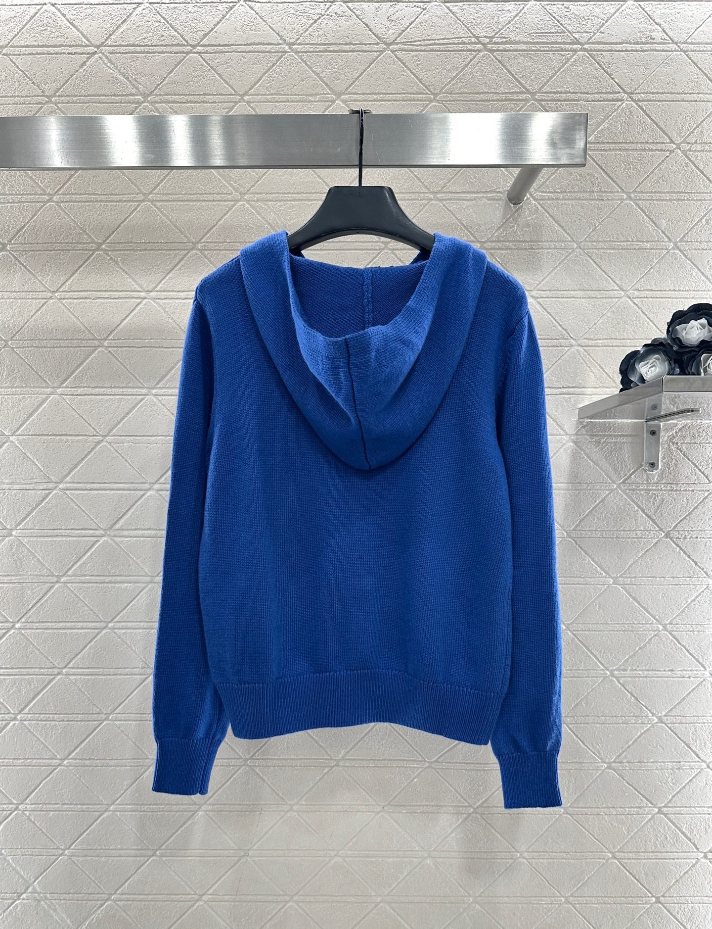 Hooded knitted sweater