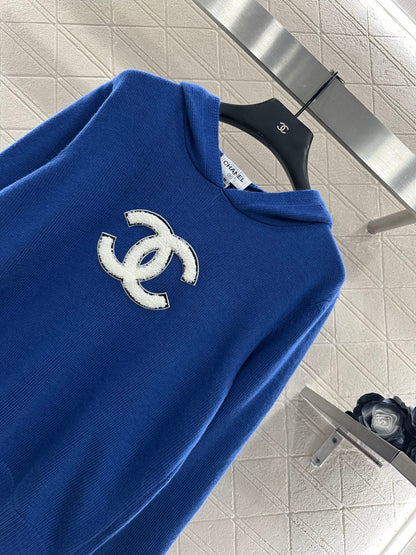 Hooded knitted sweater