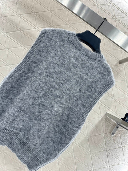 3D flower knitted vest