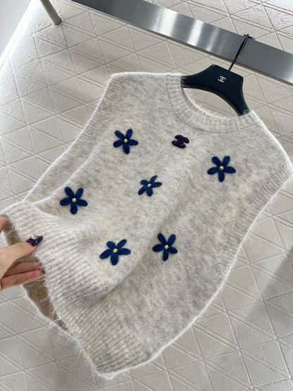 3D flower knitted vest