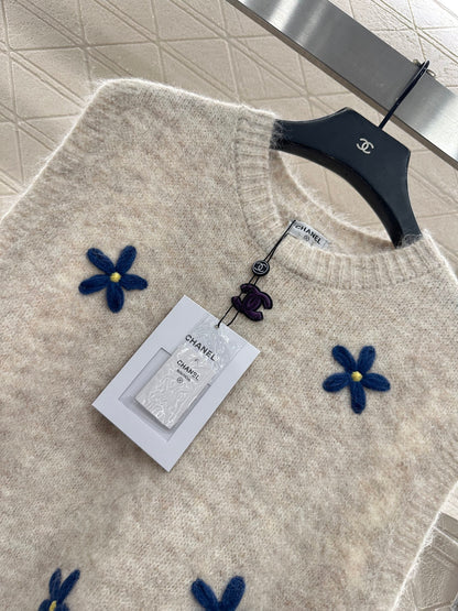 3D flower knitted vest