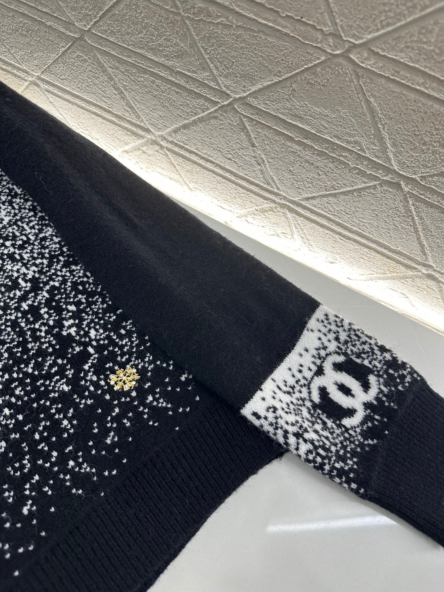 Gradient knitted pullover sweater