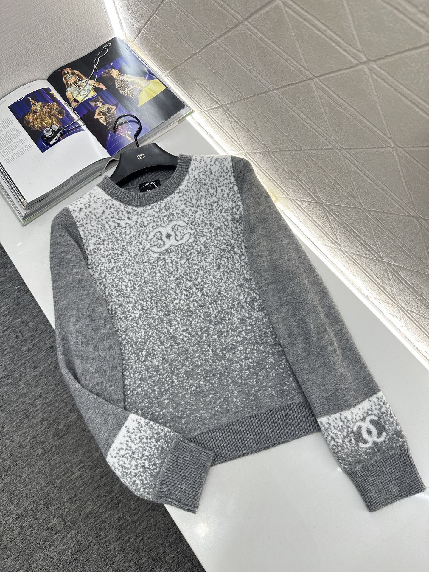 Gradient knitted pullover sweater