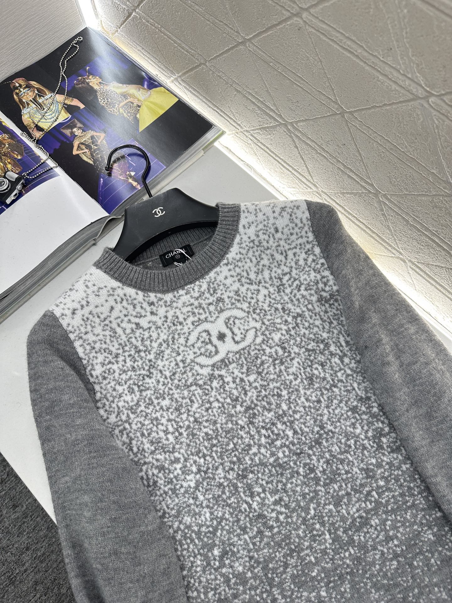 Gradient knitted pullover sweater