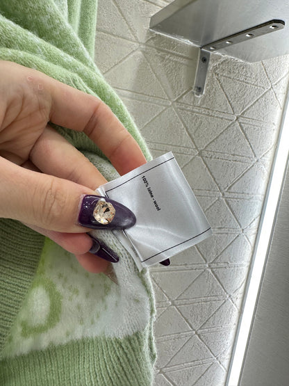 Gradient knitted pullover sweater