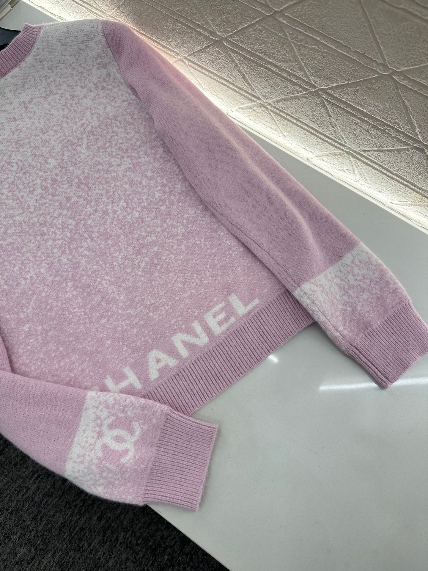 Gradient knitted pullover sweater