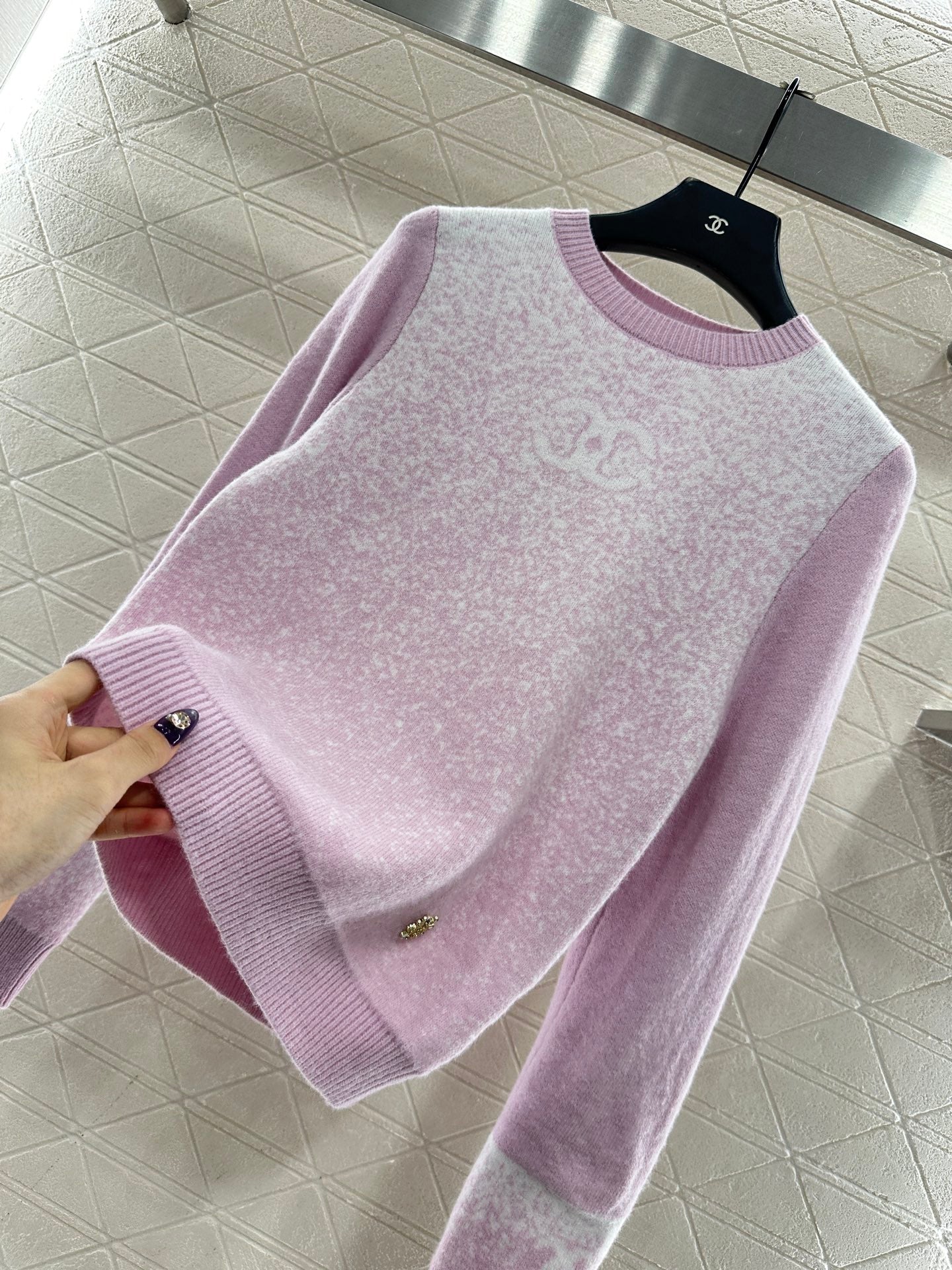 Gradient knitted pullover sweater