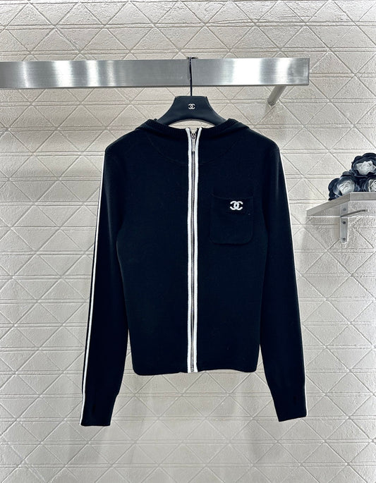 Knitted zipper sweater