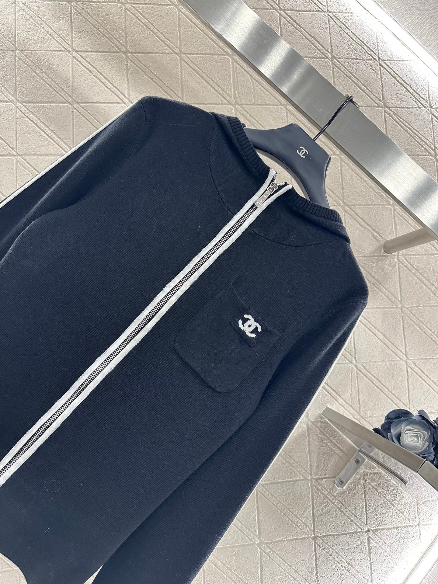 Knitted zipper sweater