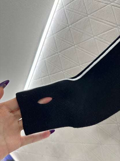 Knitted zipper sweater