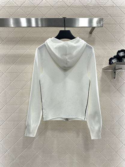 Knitted zipper sweater