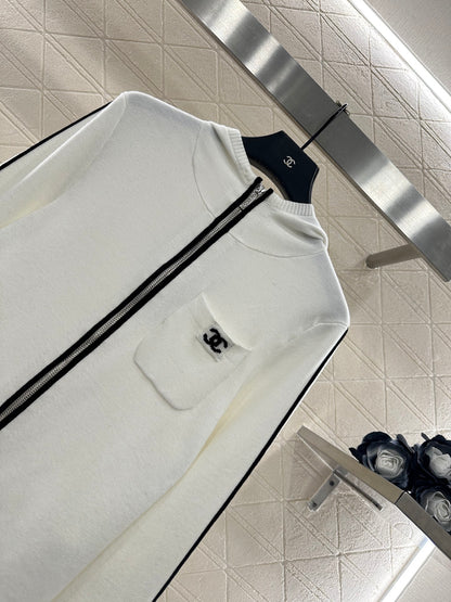 Knitted zipper sweater