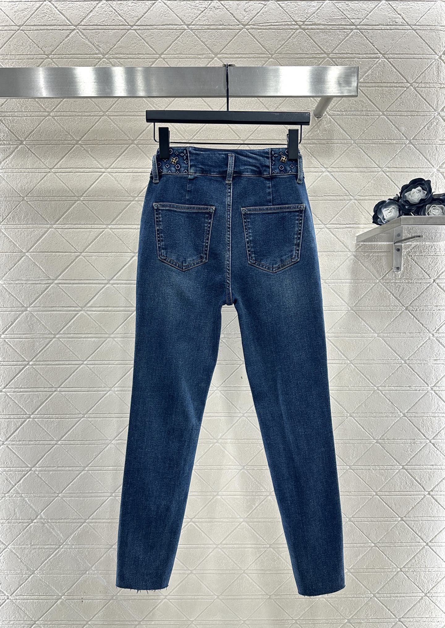 Retro velvet pencil jeans