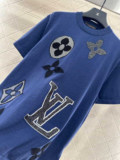 Round neck clover logo short sleeved shirt