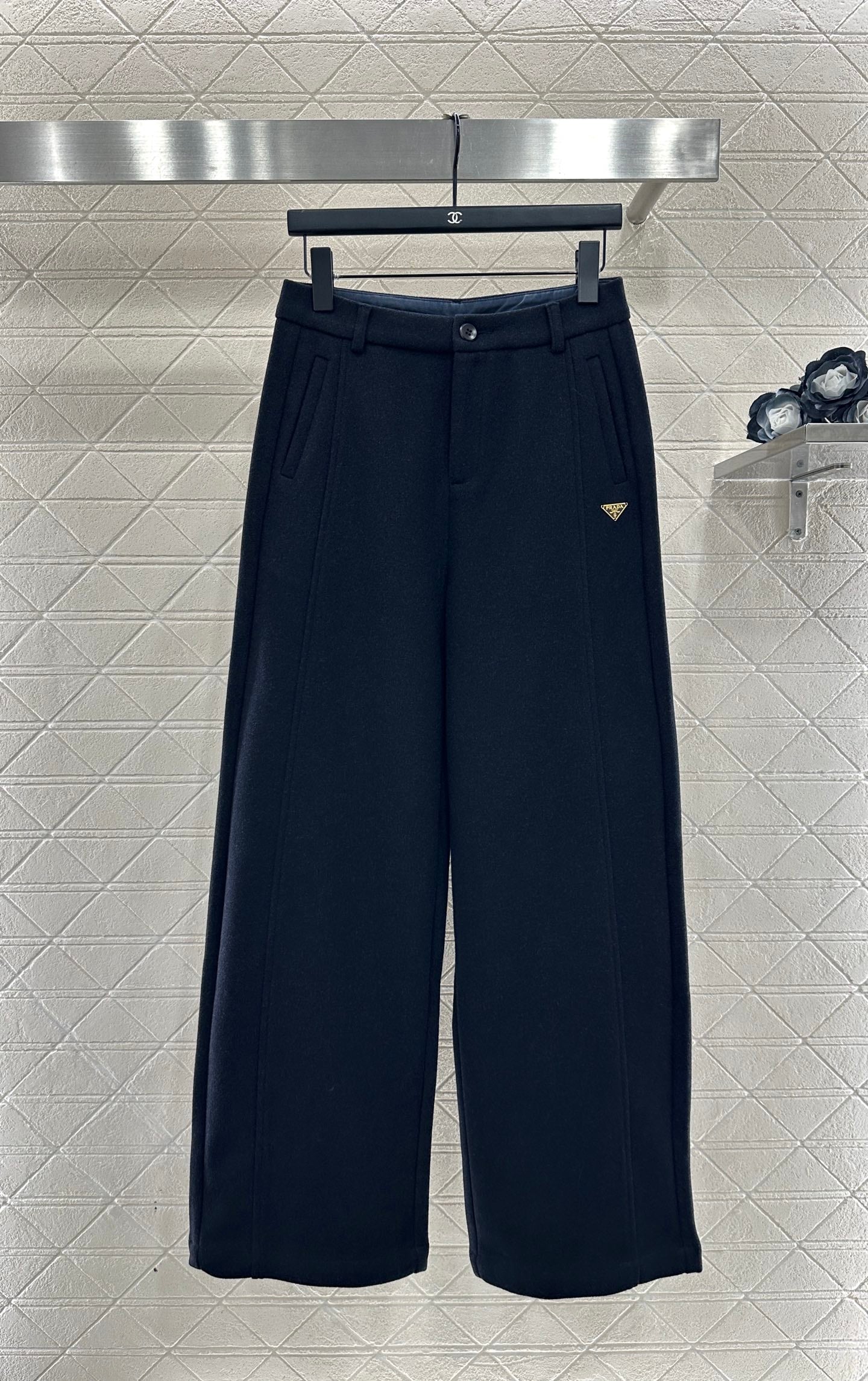 Woolen suit, wide leg pants