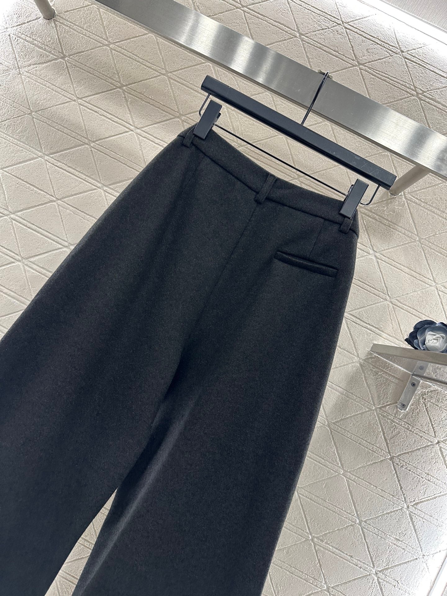 Woolen suit, wide leg pants