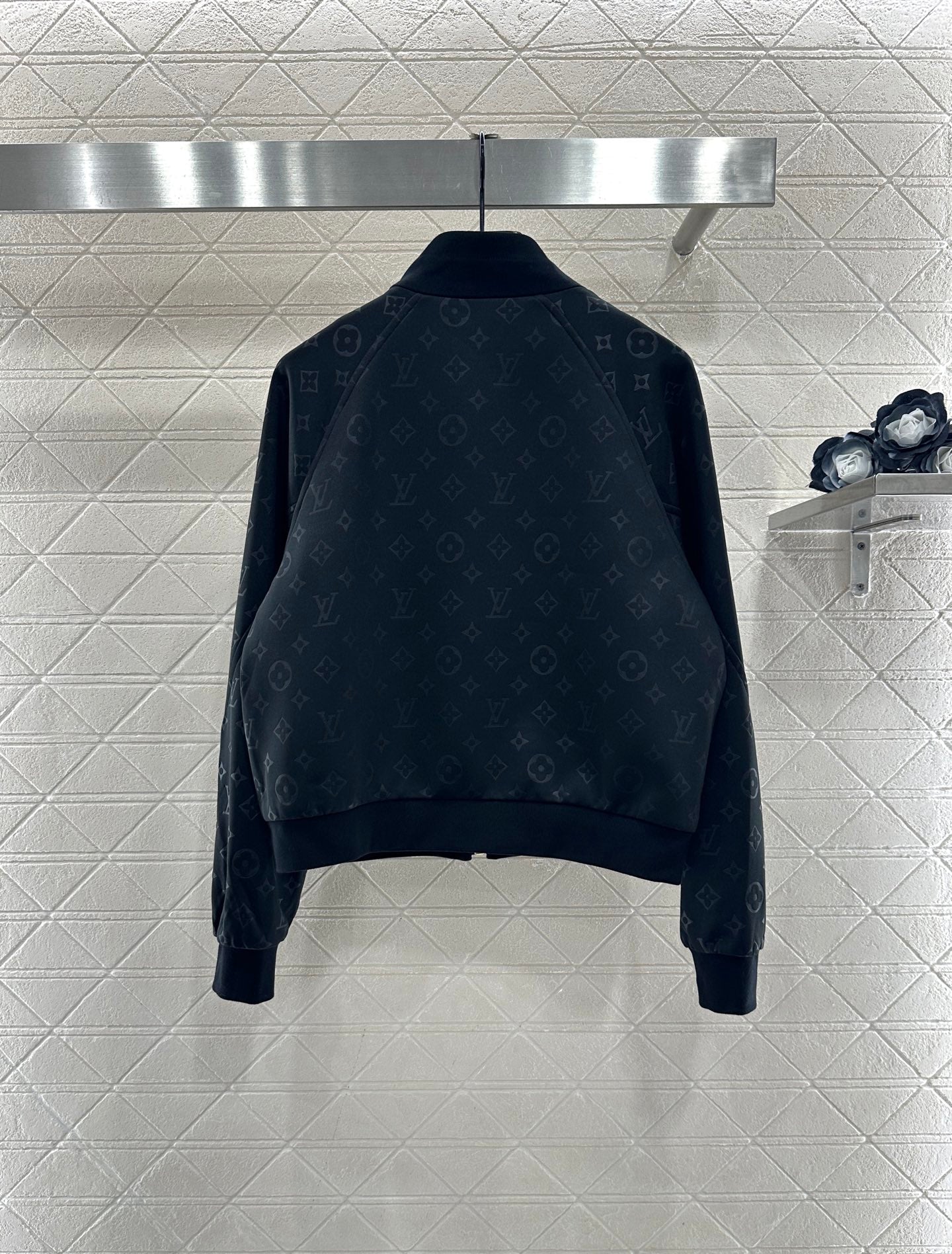 Dark pattern drawstring set