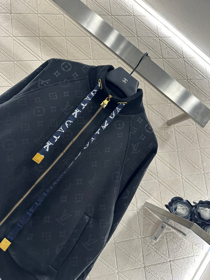 Dark pattern drawstring set