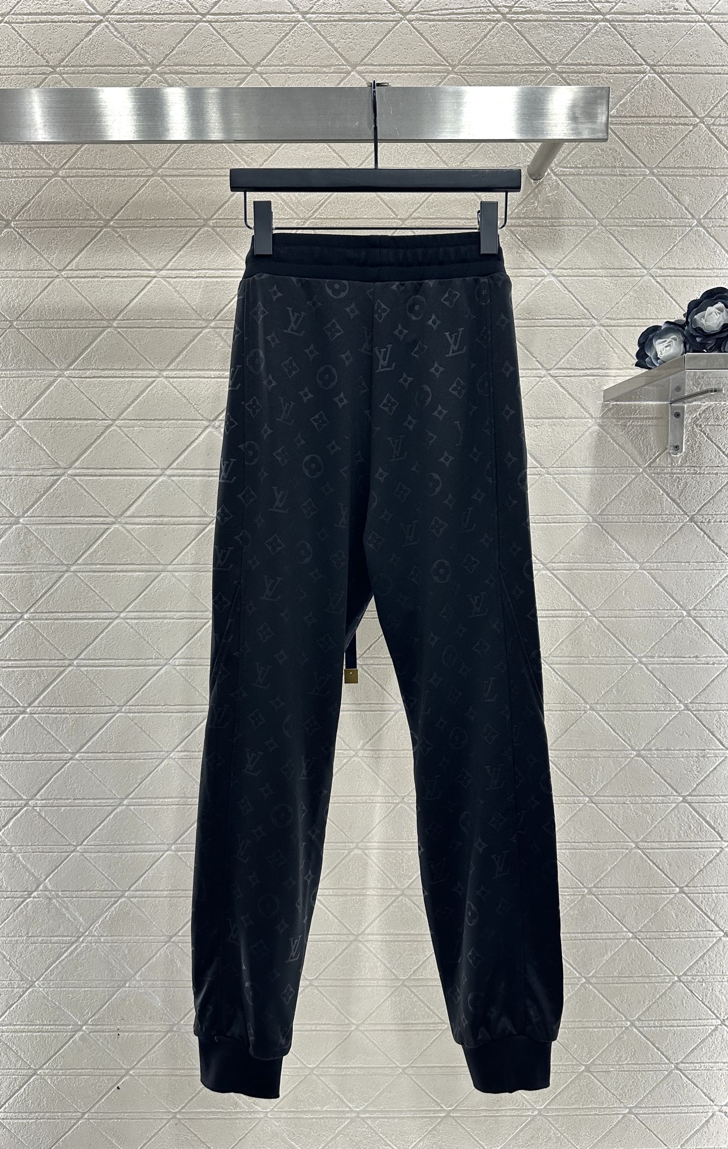 Dark pattern drawstring set